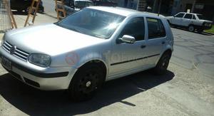Volkswagen Golf ()