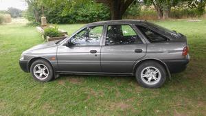 Ford Escort LX 1.8