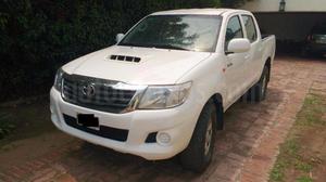 Toyota Hilux Cover 2.5 4x2 TD SC Con aberturas DX Pack