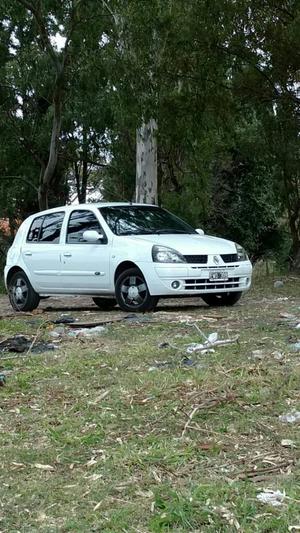 Urgente. Vendo Auto Super Económico Y Le Funciona Todo