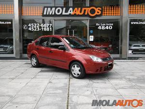 Ford Fiesta Max Ambiente usado  kms