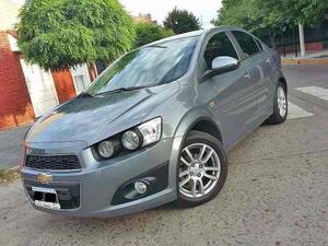 Chevrolet Sonic Lt  N-u-e-v-o Con Gnc Km Reales Permuto