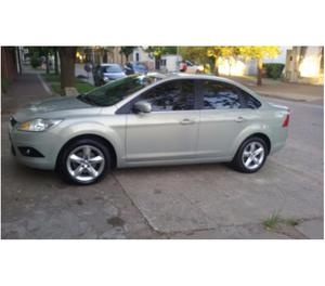 Vendo Ford Focus Exe 1.6 nafta con km