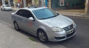 Volkswagen Vento ()