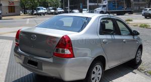 Toyota Etios ()