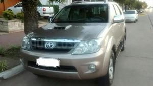 Toyota Hilux 3.0 4x4 SRV TDi DC Aut