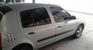 Renault Clio )