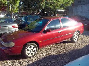 Ford Mondeo CLX 5P usado  kms