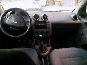 Ford Fiesta Ambiente usado  kms