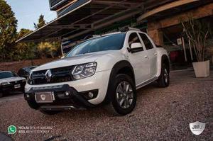 Renault Duster Oroch Outsider Plus 2.0 Blanco 