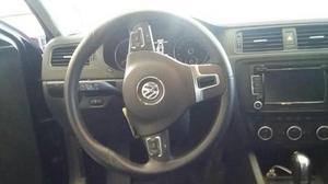 Volkswagen Vento 2.5 Luxury Tiptronic usado  kms