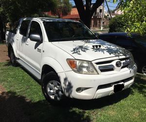 Toyota Hilux Srv Cv)