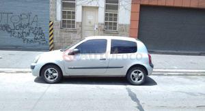 Renault Clio )