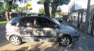 Renault Scenic ()