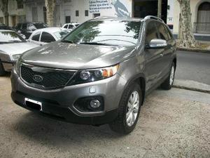 Kia Sorento Premium 2.4 Nafta usado  kms