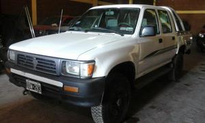 Pickup Toyota 4x4 Doble Cabina