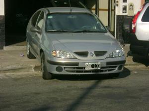 Renault Megane Bic RN Aa Pack ABG usado  kms