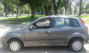 Vendo Ford Fiesta