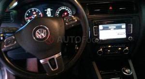 Volkswagen Vento ()