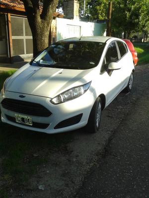 ford fiesta kinetic desing s impecable