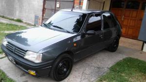 Peugeot  Nafta Gris 5 Ptas