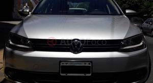 Volkswagen Vento ()