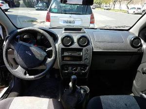 Ford Fiesta Max Ambiente Plus 1.6L MP3 usado  kms