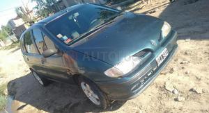 Renault Scenic ()