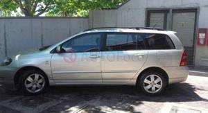 Toyota Corolla Fielder ()