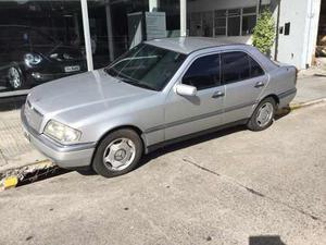 Mercedes Benz C180