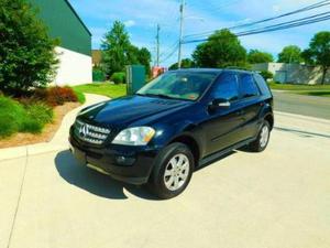 Mercedes Benz ML Otra Versión usado  kms