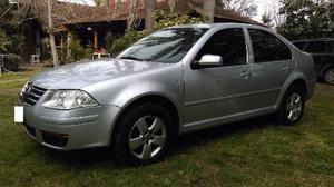 Volkswagen Bora 2.0 Trendline usado  kms