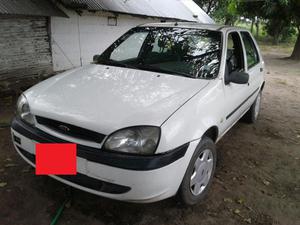 Dueño vende Ford Fiesta 5p LX Diesel mil KM