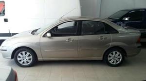 Ford Focus 2.0L Duratec Ghia AT usado  kms