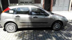 Ford Focus Ambiente 1.6 5P usado  kms