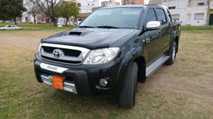 Vendo Toyota Hailux Srv
