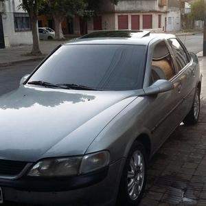 VECTRA GRIS CD 2.0 EL MÁS BUSCADO 141 CV