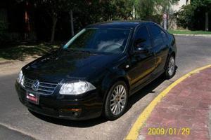 Volkswagen Bora 2.0 Trendline usado  kms