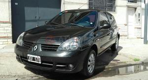 Renault Clio )