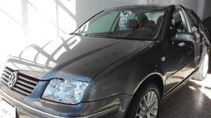 Volkswagen Bora 1.8 T Highline usado  kms