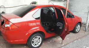 Ford Fiesta Max ()