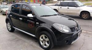 Renault Sandero Stepway ()