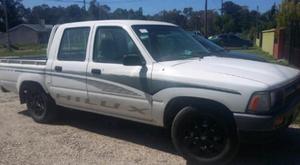 Toyota Hilux 4x2 Impecable