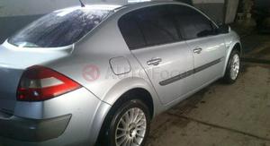 Renault Megane )