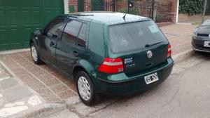 Volkswagen Golf 5P 1.6 Comfortline usado  kms