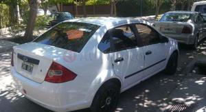 Ford Fiesta Max ()