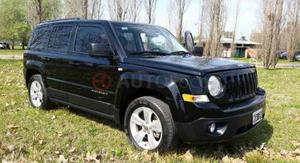 Jeep Patriot ()