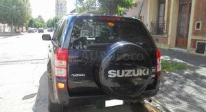 Suzuki Grand Vitara ()