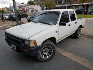 Toyota Hilux 4x con Aire