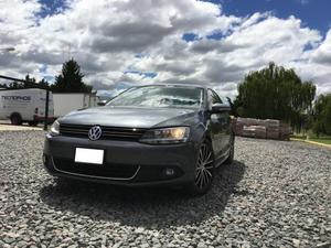 Vento 2.0 Tsi Sportline  cuero caja manual